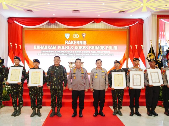 Kapolri Komitmen Berantas Premanisme, Judol dan Narkoba: Siapapun yang Meresahkan Masyarakat Tindak Tegas