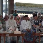 Disambut Bupati Jemaah Haji Kabupaten Pacitan Tiba Di Tanah Air