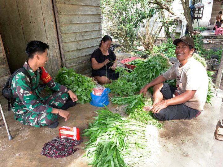Jalin Komunikasi Bersama Warga Binaan, Babinsa Koramil 1015-12/Seruyan Tengah Laksanakan Komsos