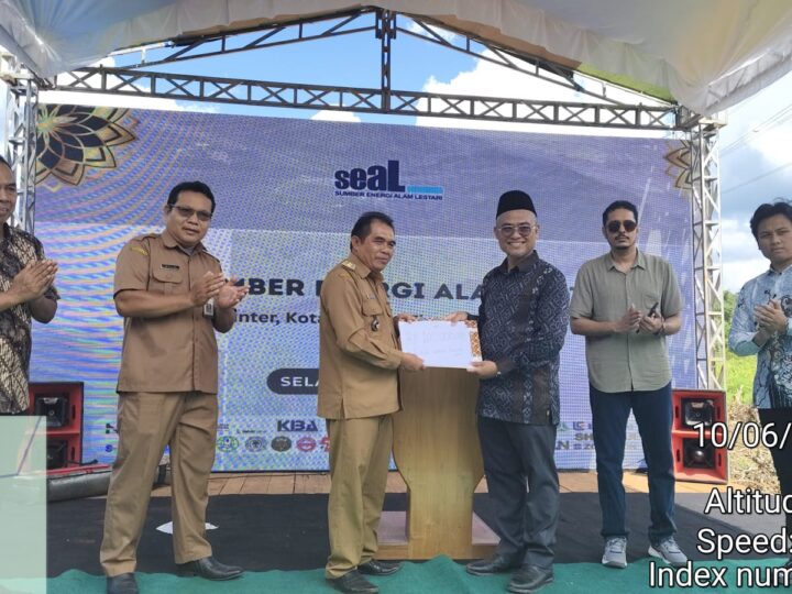 Peresmian JT PT. SEAL dan Penyerahan CSR di Desa Lubuk Bunter Kecamatan Cempaga Kotawaringin Timur.