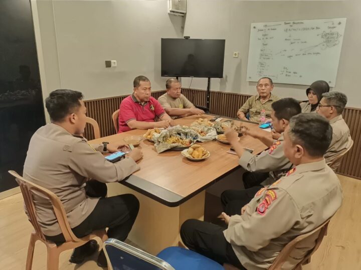 Pimpin Anev Mingguan, Kapolsek Pasar Kemis Minta Tingkatkan Pelayanan Masyarakat