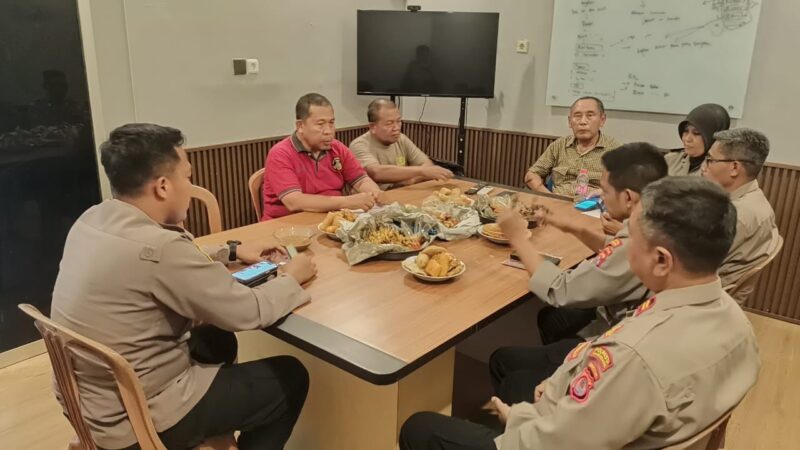 Pimpin Anev Mingguan, Kapolsek Pasar Kemis Minta Tingkatkan Pelayanan Masyarakat