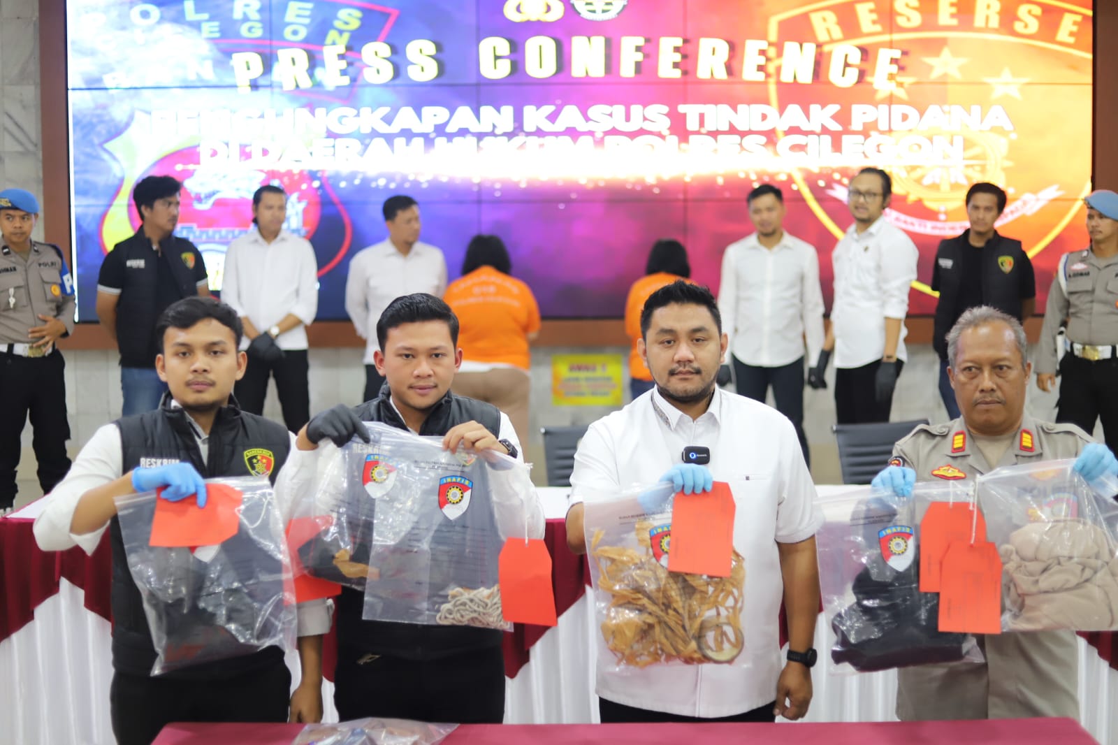 Polres Cilegon Tangkap Dua Tersangka Penyekapan dan Pembunuhan IRT