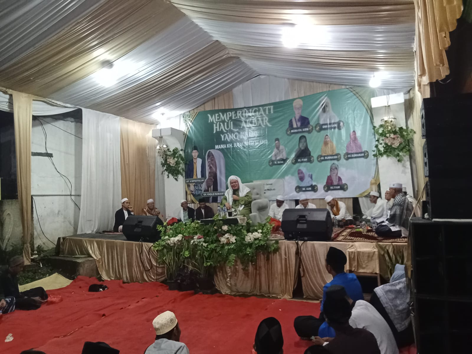 Memperingati Haul Akbar Ke-29 KH. Jueni Bin H.Alang Di Kediaman Keluarga Besar H.Ata Sudarjat (kades) Batok.