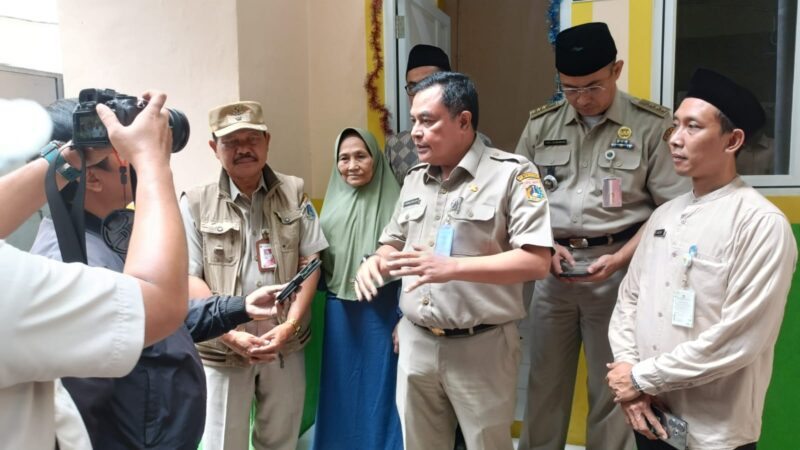 Sekretaris Kota Jakarta Barat Resmikan Rumah Hasil Program Bedah Rumah Baznas Bazis