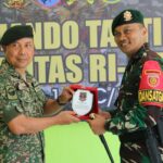 Satgas Pamtas RI–Malaysia Pos Kotis Terima Kunjungan Panglima 31 Bgd Brigedier Jeneral Azman Bin Md Zain
