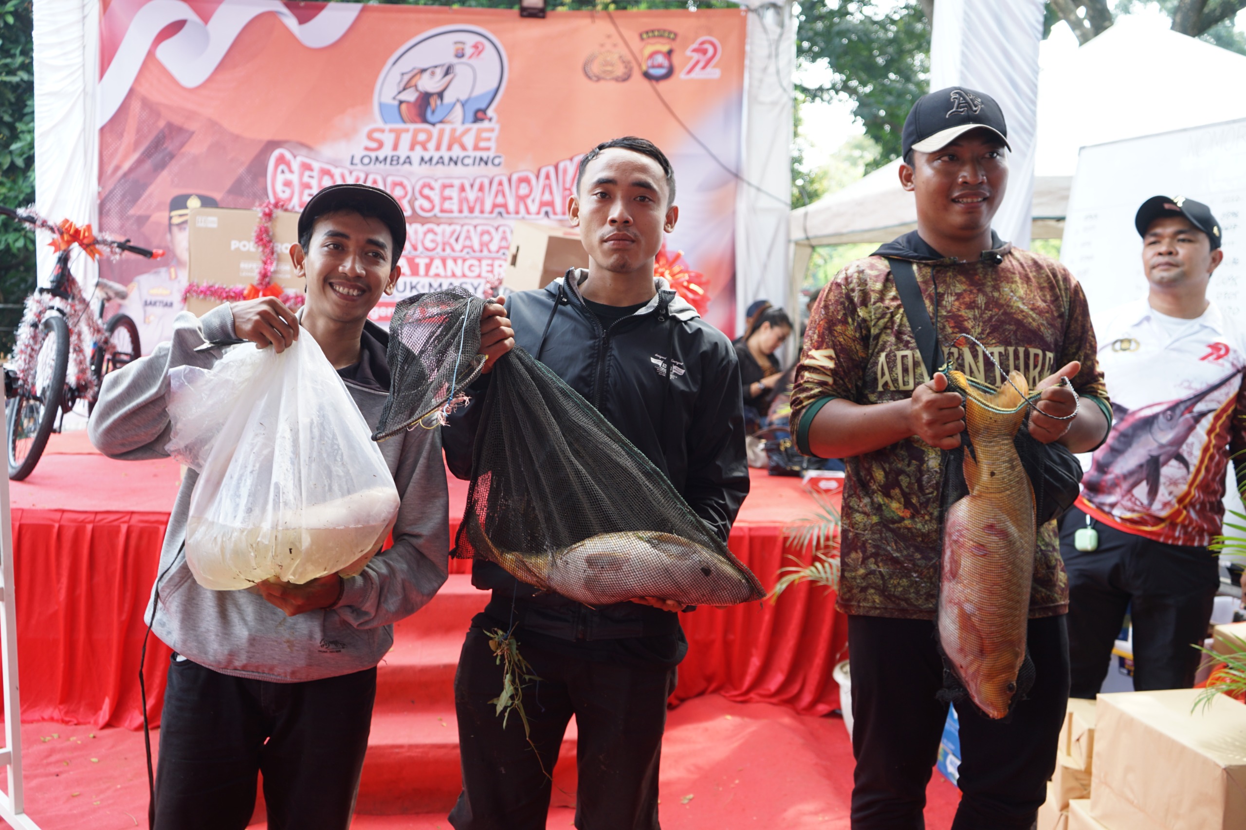 Warga Panongan Juara Lomba Mancing HUT Bhayangkara, Bawa Pulang Motor Beat