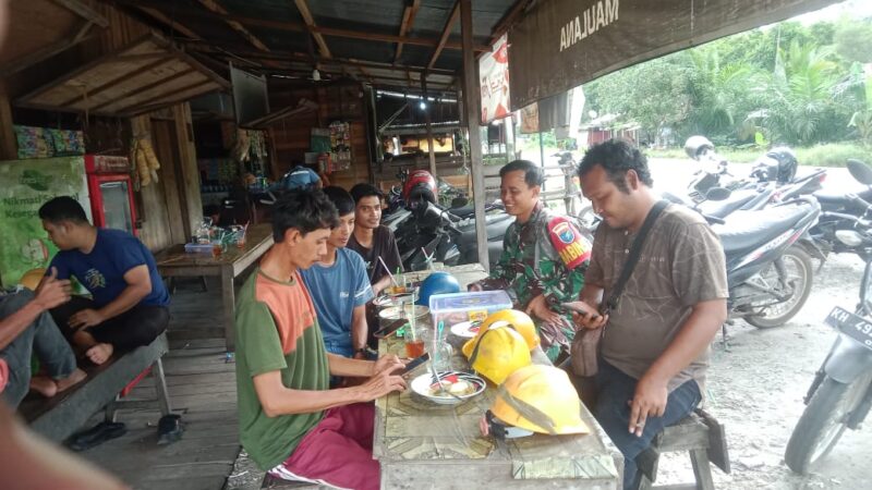 Jalin Komunikasi Bersama Warga Binaan, Babinsa Koramil 1015-01/Mentaya Hilir Selatan Laksanakan Komsos