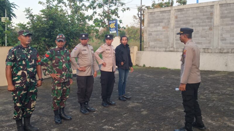 Kapolsek Tragah AKP Erwan Kurniawan, SH Pimpinan Apel Persiapan Patroli Malam Hari Raya IDUL ADHA 1446