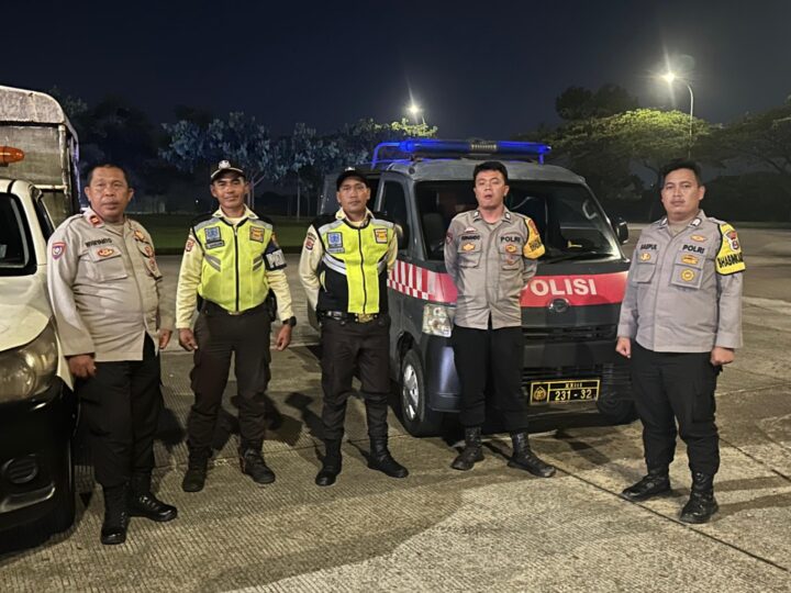 Antisipasi Gangguan Kamtibmas 3C, Pawas Polsek Pasar Kemis Pimpin Patroli Mobile