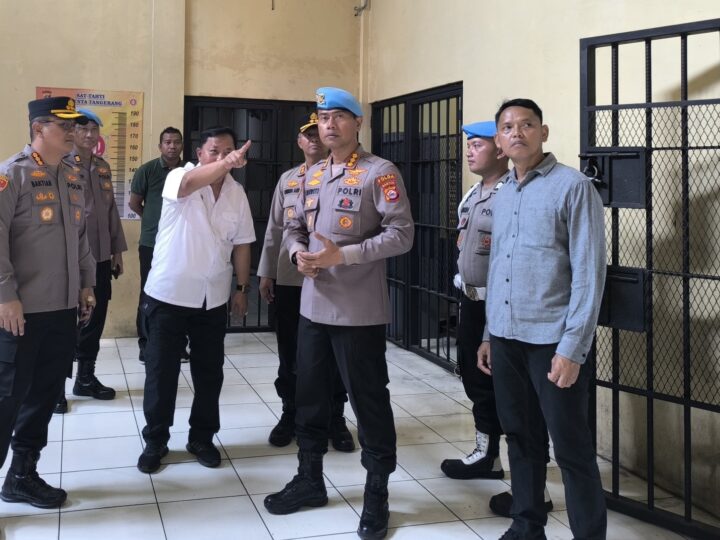 Usai Apel Pagi, Kabid Propam Polda Banten dan Kapolresta Tangerang Tinjau Keamanan Rutan Polresta Tangerang