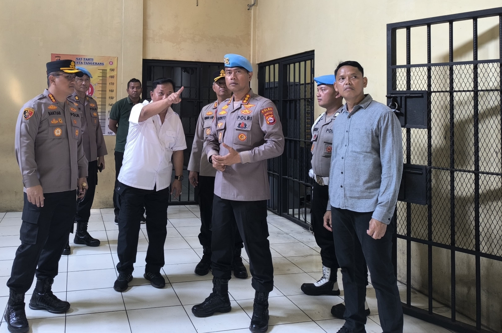 Usai Apel Pagi, Kabid Propam Polda Banten dan Kapolresta Tangerang Tinjau Keamanan Rutan Polresta Tangerang