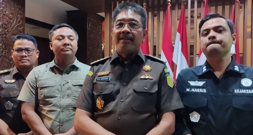 Terkait Dugaan Korupsi Hibah SMK Rp 65 Miliar, Kejati Jatim Periksa 30 Kepala Sekolah.