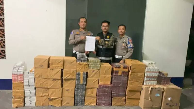 Usai Aksi Kejar-Kejaran di Bangkalan Madura Dengan Aparat Kepolisian, 774 Slop Rokok Ilegal Diamankan