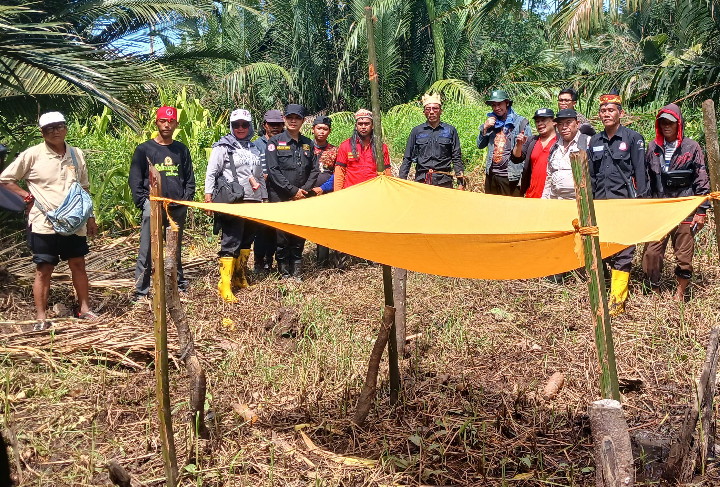 Sidang Adat Mantir Bakas Basara Kabupaten Kotim Melakukan PS (Persidangan Setempat)