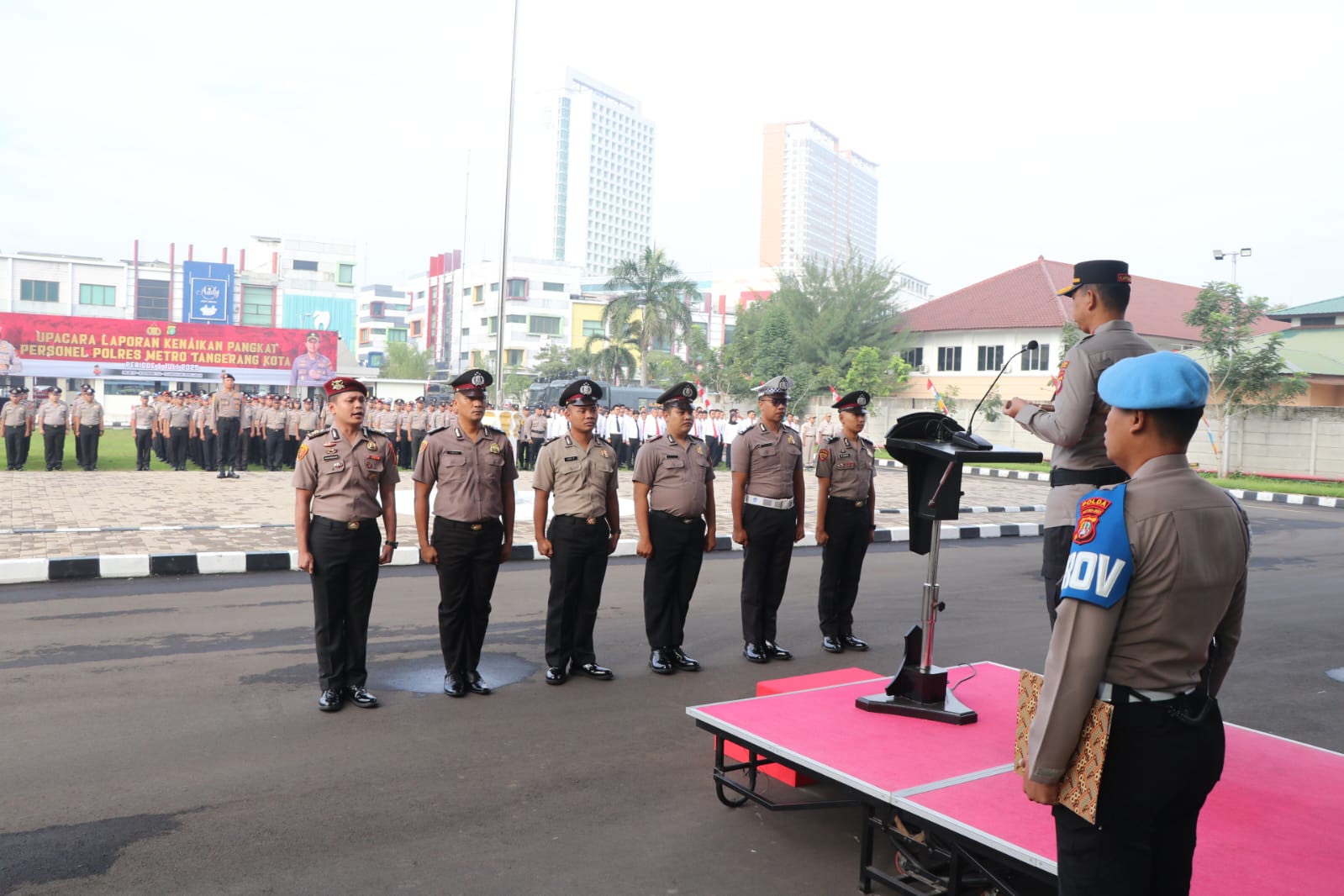 Periode 1 Juli 2025, Kapolres Metro Tangerang Kota Pimpin Kenaikan Pangkat 102 Anggotanya
