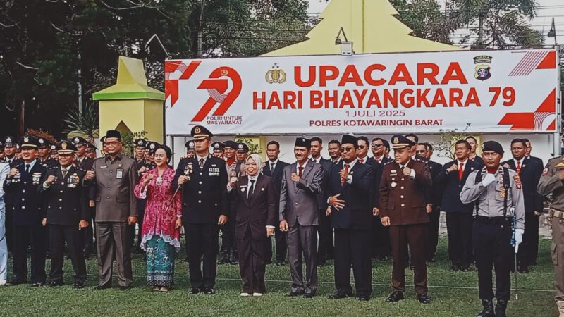 Upacara Hari Ulang Tahun Bhayangkara Ke 79 Tahun 2025 di Polres Kotawaringin Barat Dipimpin Kapolres AKBP Theodorus Priyo Santosa S.I.K.