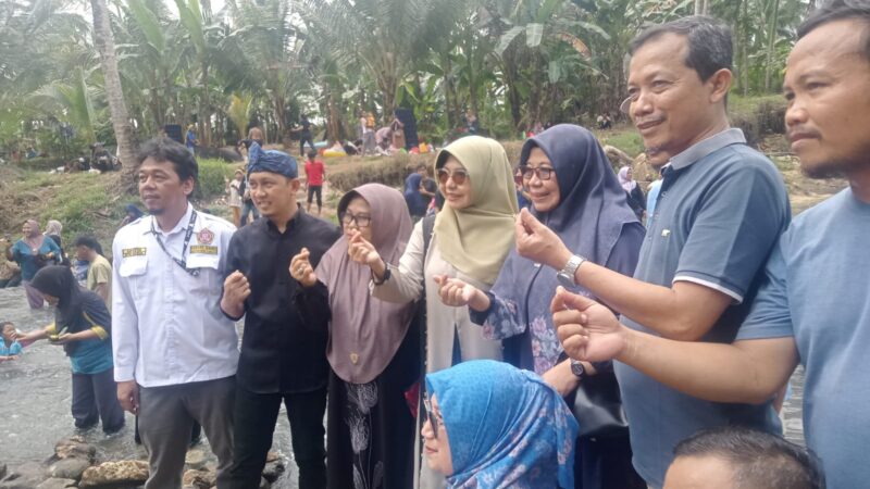 Lomba Bubur Suro di Wisata Pemandian Badudu Pandeglang, Di hadiri Bupati Pandeglang.