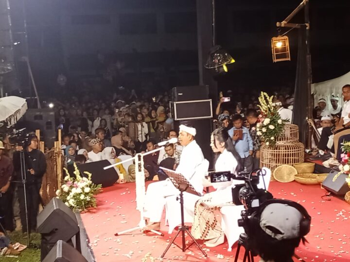 Dedi Mulyadi Menangis di Hadapan Ribuan Warga Parung Panjang Bogor, Sebut Rakyatnya Dijadikan Keset Pengusaha Tambang