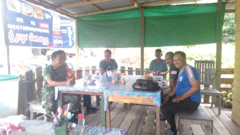 Jalin Komunikasi Bersama Warga Binaan, Babinsa Koramil 1015-01/Mentaya Hilir Selatan Laksanakan Komsos