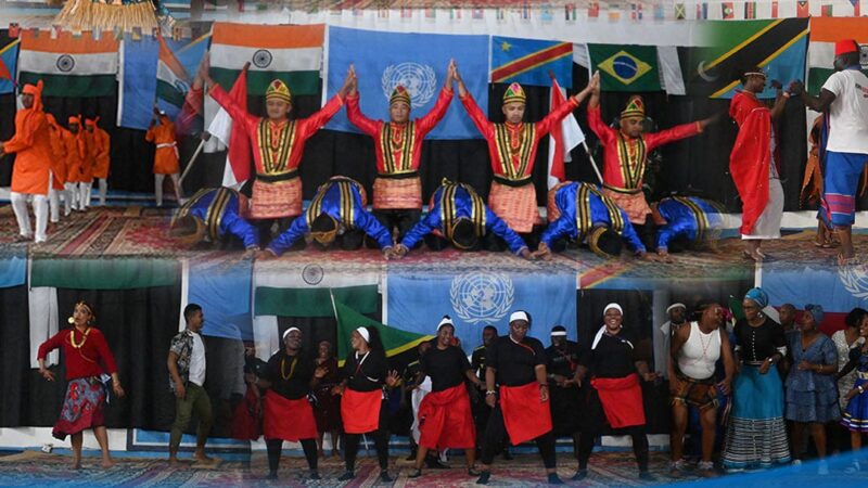 Dari Nusantara Untuk Dunia, Satgas Kizi TNI Konga XX-V MonuscoMeriahkan Beni Cultural Day Monusco 2025