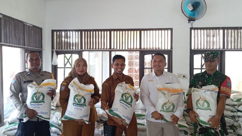 Babinsa Koramil 1016-01/Pahandut Hadiri Launching Penyaluran Bantuan Pangan Beras 2025 dan GPM