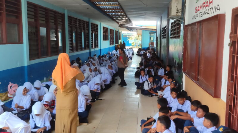 Sikap Ketua DPRD Deli Serdang Semakin Halu Dihadapan Siswa/i Al Washliyah Sok Paten Tapi Nasib Siswa/i SMP Negeri 2 Galang Tak Peduli