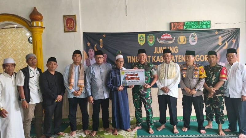 Jumat Keliling.., Forkopimda Kab Bogor Beserta Dandim 0621/Kab Bogor Sampaikan Pesan Keamanan dan Ketertiban