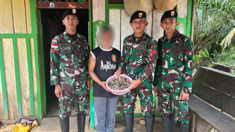 Satgas Pamtas Yonkav 3/AC Gagalkan Perdagangan Ilegal Sisik Trenggiling di Perbatasan RI-Malaysia