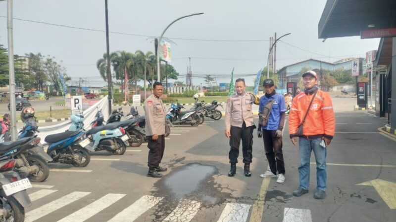 Patroli (PUSAKA) Dialogis Polsek Pasar Kemis ke Area Pusat Keramaian Masyarakat