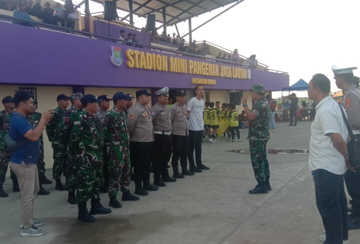 Sinergi TNI-Polri Amankan LINDA CUP 2025 di Kecamatan Kronjo