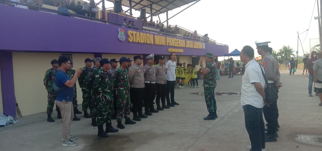 Sinergi TNI-Polri Amankan LINDA CUP 2025 di Kecamatan Kronjo