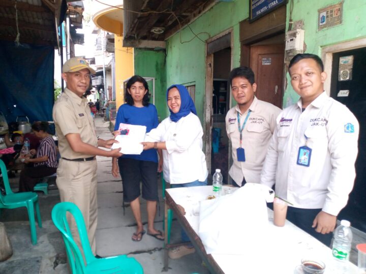 Kasatpel M.Faisal Lakukan Pelayanan “Primadona Dukcapil” di RT.04/ RW.010 Kelurahan Penjaringan Jakarta Utara