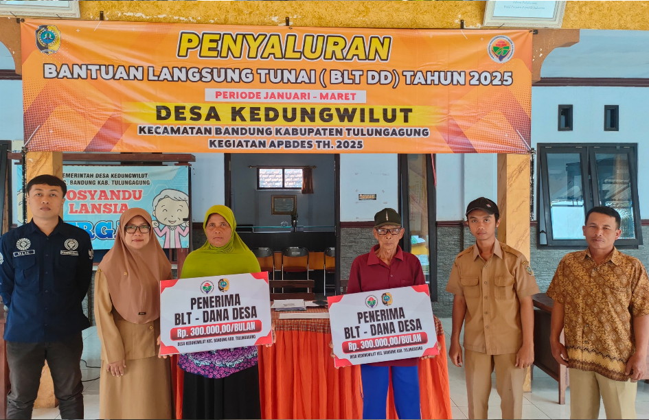 Pemdes Kedungwilut Tulungagung Salurkan BLT DD 2025 Untuk 19 KPM