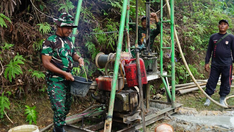 Solusi Penuhi Kebutuhan Air Bersih Satgas TMMD Kejar Pengerjaan Sumur Bor