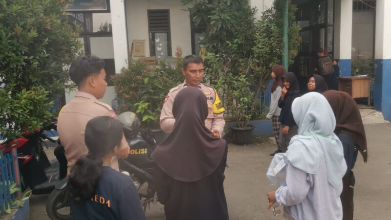 Sinergi Polri dan Sekolah: Babinkamtibmas Hadir di SMPN 2 Cikupa