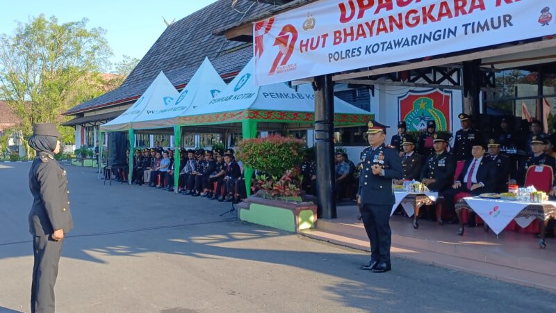 Komandan Kodim 1015/Sampit Hadiri Upacara Peringatan Hari Bhayangkara Ke 79