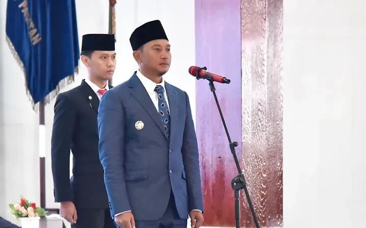 Paskibraka Dan Paskibraka Duta Pancasila Pacitan Resmi Dilantik dan Dikukuhkan Bupati Indrata Nur Bayuaji.