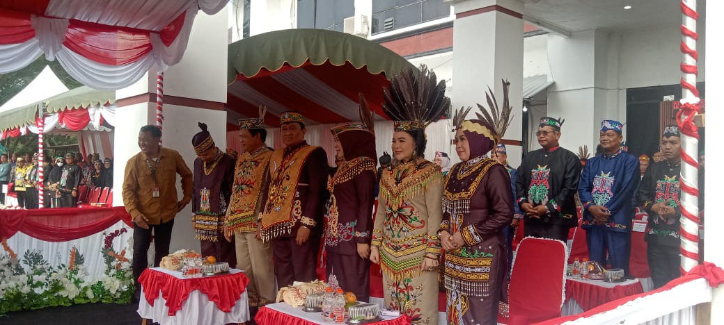 Komandan Kodim 1015/Sampit Hadiri Upacara Peringatan Hari Jadi Ke-23 Kabupaten Seruyan.