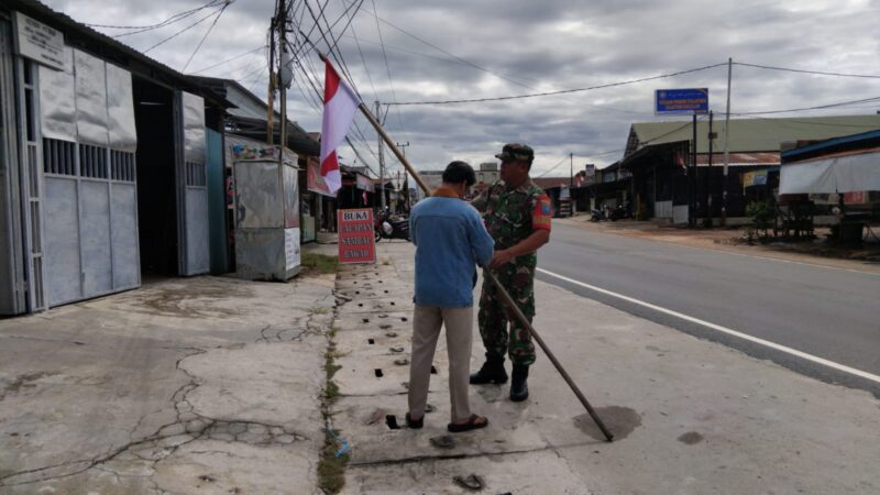 HUT ke-80 RI Dandim 1019/Ktg Ajak Masyarakat Kibarkan Bendera Merah Putih