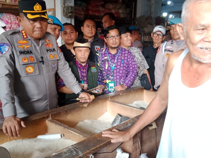Sidak Pasar di Pasar Gudang Tigaraksa: Upaya Menjaga Stok dan Stabilitas Harga Sembako Serta Antisipasi Isu Beras Oplosan