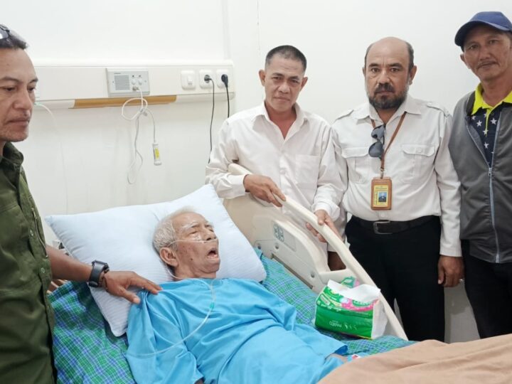 Pangeran Muasjidinsyah Tokoh Adat Kotawaringin Barat Dirawat di RSUD Sultan Imanuddin Pangkalanbun.