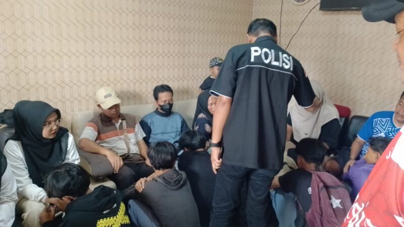 Polsek Kronjo Amankan 10 Pelajar Diduga Hendak Tawuran di Jalan Raya Kronjo