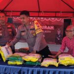 KEGIATAN PASAR MURAH POLSEK SAMPANG KOTA