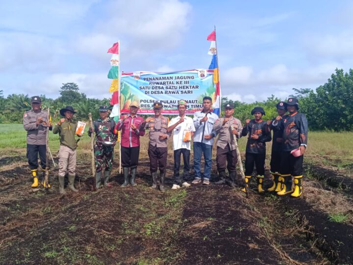 Babinsa Koramil 1015-01/MH Selatan Hadiri Penanaman Jagung Serentak Kuarta III