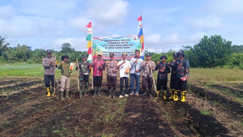 Babinsa Koramil 1015-01/MH Selatan Hadiri Penanaman Jagung Serentak Kuarta III