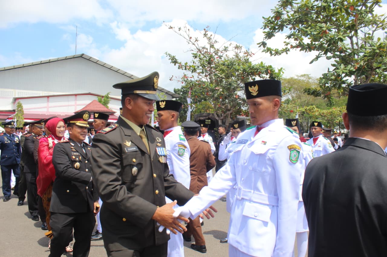 Peringati Hari kemerdekaan Republik Indonesia, Komandan Kodim 1015/Sampit Hadiri Upacara Hut RI ke 80
