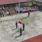Merah Putih Gagah Berkibar di Sinak: 300 Warga, TNI-Polri, dan Pemerintah Daerah Satu Barisan Rayakan HUT ke-80 RI