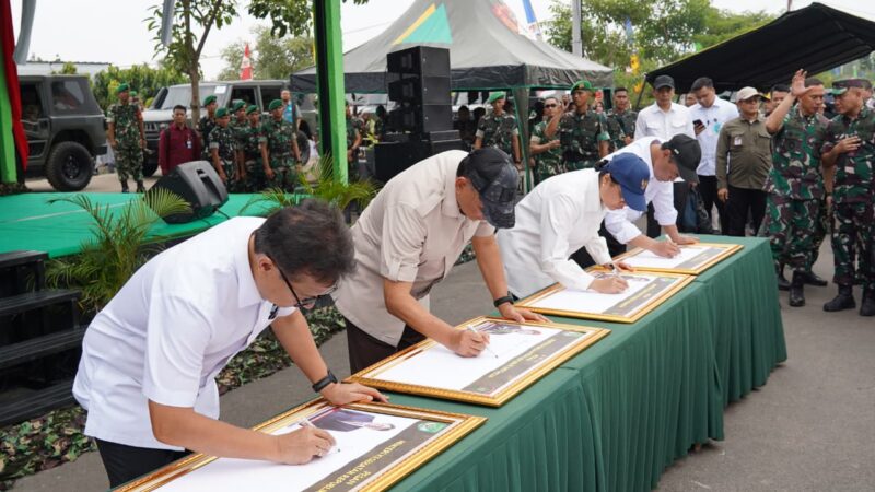 Danrem 051/Wkt Dampingi Menhan RI Kunjungan Kerja di Yonif TP 843/PYV