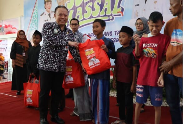 SAMBUT HUT RI KE-80 RSUD BREBES GELAR SUNAT MASSAL GRATIS